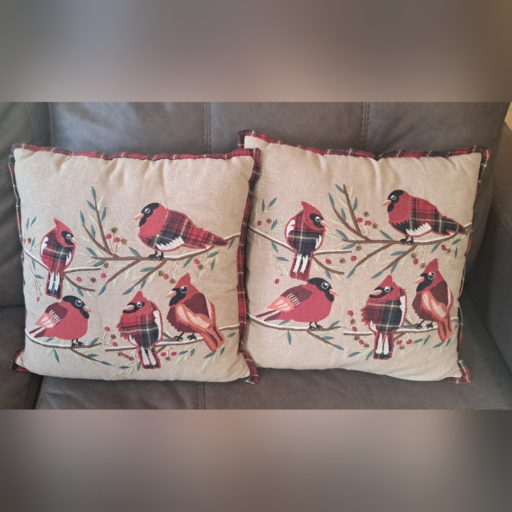 Pier 1 Christmas 18x18 Beaded Embroidered Cardinal Pillows Set Of 2 Red Birds